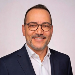 Polat Yirmibesoglu – 25 Vision